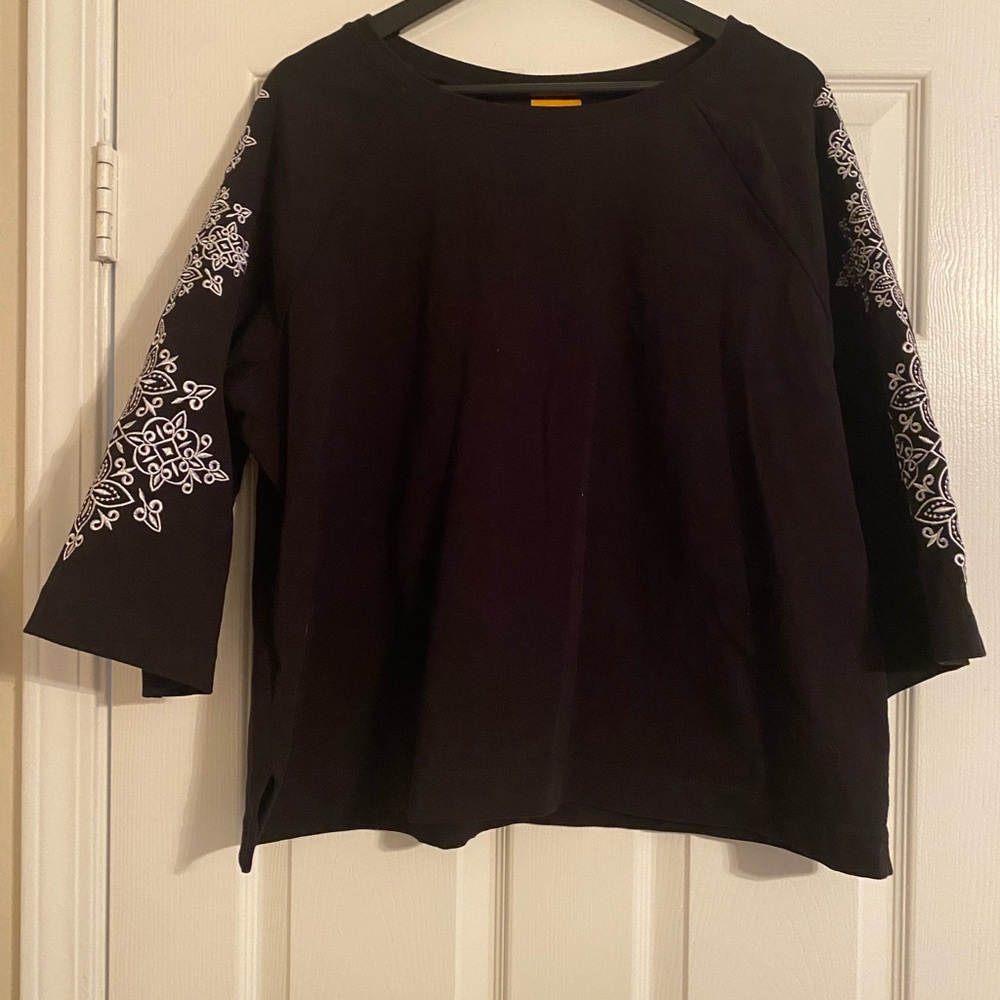 Ruby Rd. Black Embroidered Women's Top. Pullover. XL. Excellent Condition.